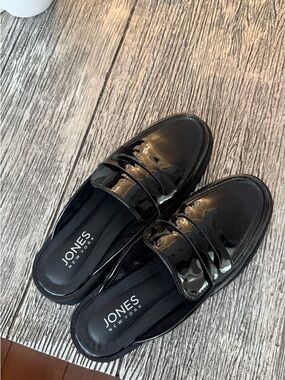 Jones New York Black Patent Slip-On Mules